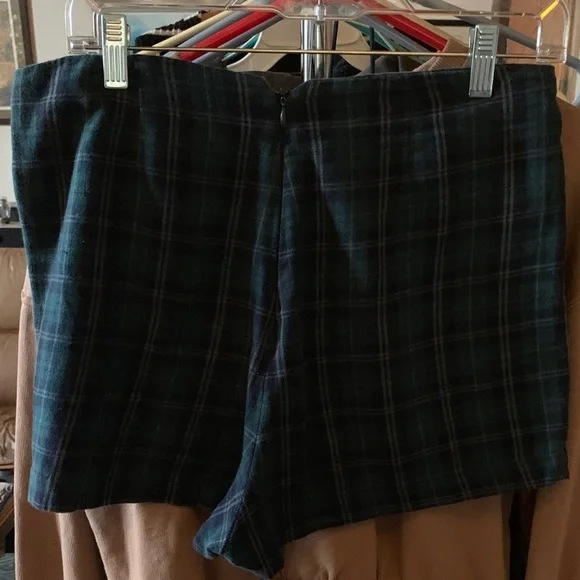 Pull&Bear Dark Plaid Mini Skirt - Picture 2 of 3